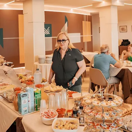 Al Pescatore فندق